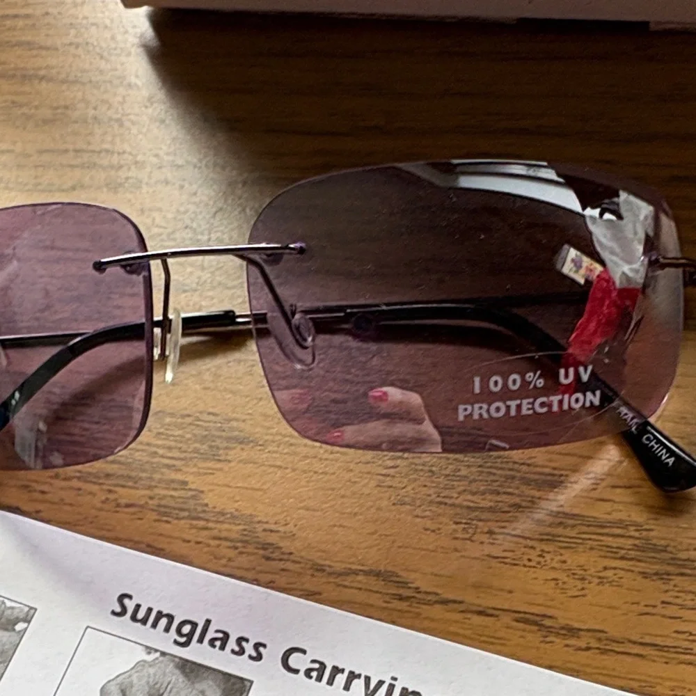 Lavender Tinted Sunglasses with Silver Clip new never worn